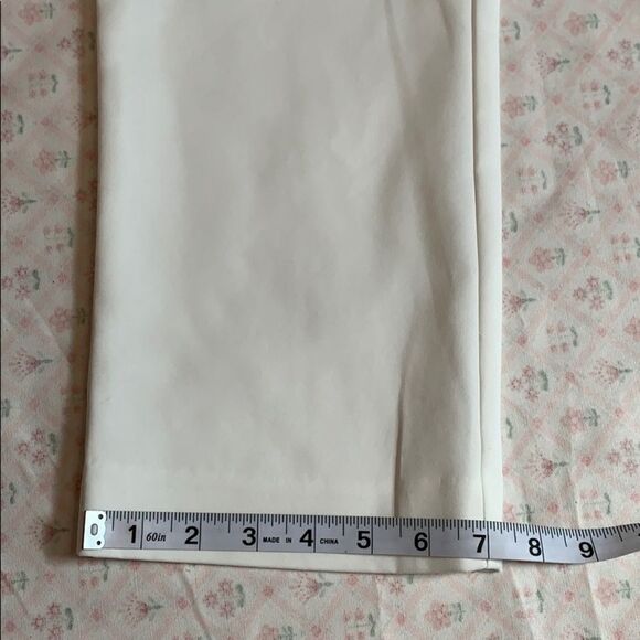 NWT Calvin Klein White Cargo Pants Size 4 - Picture 9 of 14